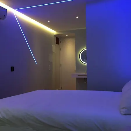 Futuristic Space Loft In Baixa-chiado Apartment *