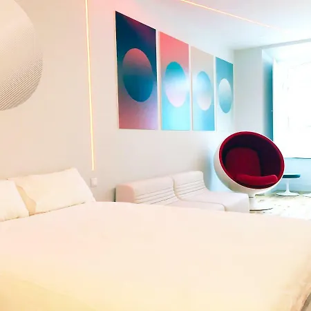Futuristic Space Loft In Baixa-chiado Apartment